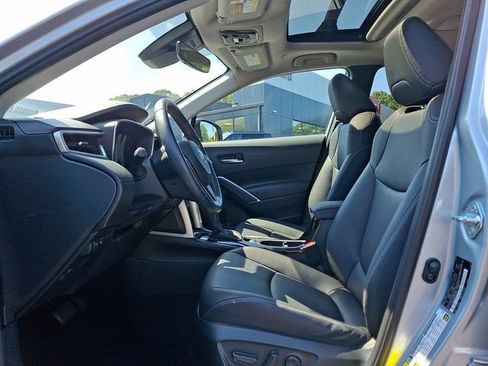 Used 2023 Toyota Corolla Cross XLE w/ Convenience Package AWD/4WD image 14