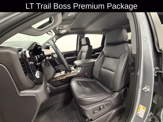 Used 2024 Chevrolet Silverado 1500 LT Trail Boss w/ LT Trail Boss Premium Package AWD/4WD image 8
