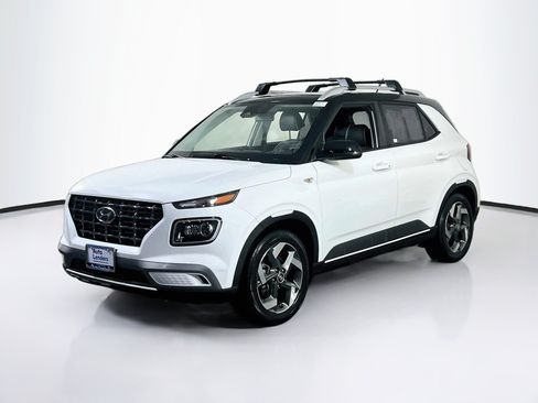 Used 2023 Hyundai Venue Limited FWD image 1