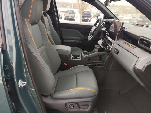 New 2026 Toyota 4Runner Trailhunter image 16