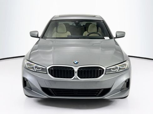 Used 2023 BMW 330i Sedan w/ Parking Assistance Package RWD image 2