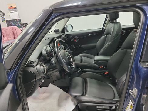 Used 2015 MINI Cooper S image 28