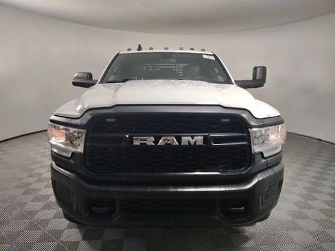 Used 2022 RAM 3500 Tradesman w/ Max Tow Package AWD/4WD image 9