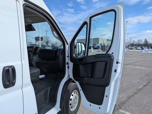 Used 2023 RAM ProMaster 2500 image 26