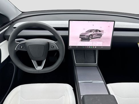 Used 2026 Tesla Model Y 2WD image 15