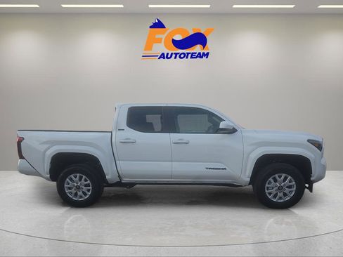 New 2026 Toyota Tacoma SR5 image 6