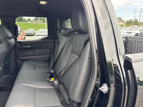 Used 2024 Toyota Tacoma Limited w/ Limited Package (LT) AWD/4WD image 32