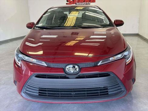 Certified 2025 Toyota Corolla LE w/ Convenience Package FWD image 7