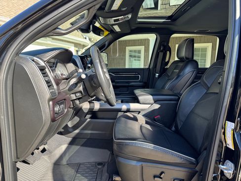 Used 2023 RAM 2500 Laramie image 12