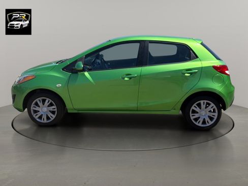Used 2012 MAZDA MAZDA2 Sport FWD image 2