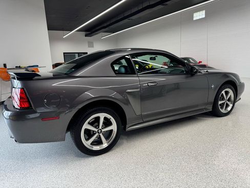 Used 2003 Ford Mustang Mach 1 RWD image 14