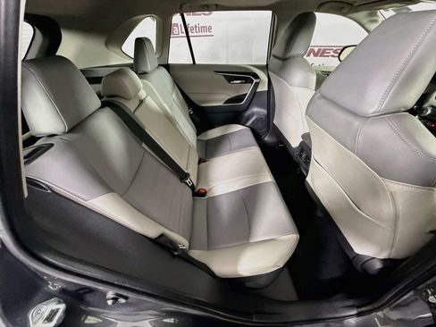 Certified 2023 Toyota RAV4 XLE Premium AWD/4WD image 30