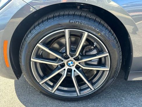 Used 2019 BMW 330i xDrive Sedan w/ Driving Assistance Package image 13
