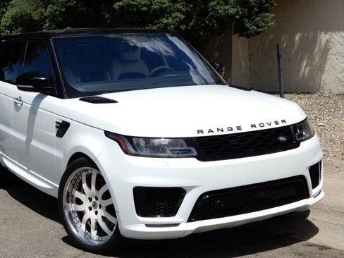 Used 2020 Land Rover Range Rover Sport HST AWD/4WD image 2