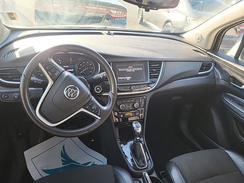 Used 2021 Buick Encore Preferred w/ Safety Package image 8