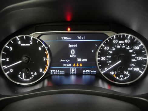 Used 2025 Nissan Altima 2.5 SV FWD image 15