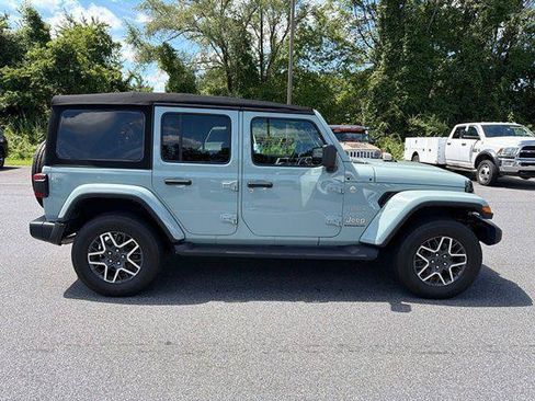 Certified 2024 Jeep Wrangler Unlimited Sahara w/ Technology Group AWD/4WD image 10