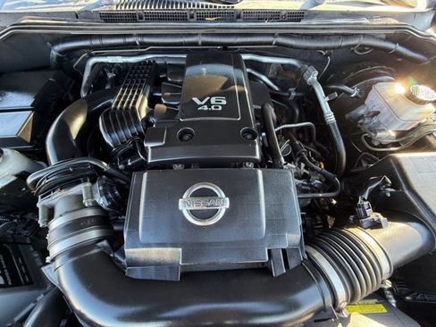 Used 2019 Nissan Frontier SV image 38