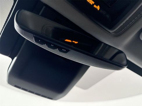 Used 2025 Toyota Prius Limited image 23