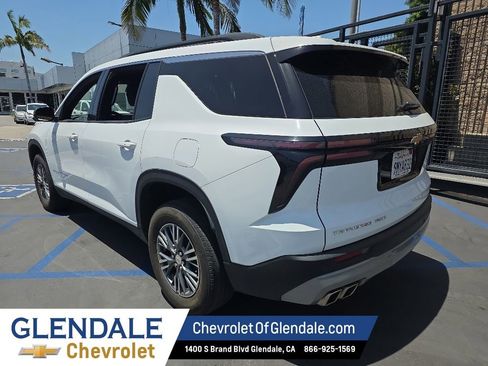 Certified 2024 Chevrolet Traverse LT AWD/4WD image 4