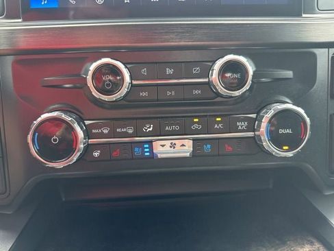 Used 2024 Ford F250 Lariat w/ FX4 Off-Road Package AWD/4WD image 20