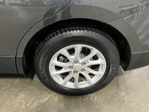 Used 2020 Chevrolet Equinox LS w/ LS Convenience Package image 25