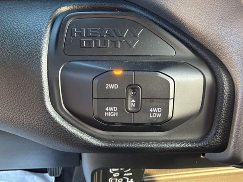 Used 2026 RAM 2500 Big Horn AWD/4WD image 25
