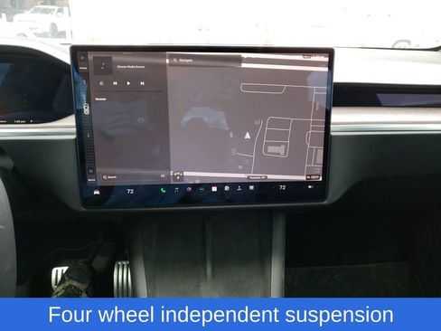 Used 2022 Tesla Model X image 24