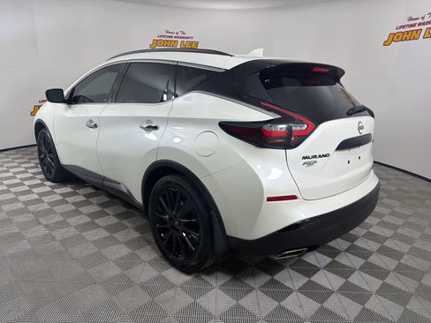 Used 2024 Nissan Murano SV w/ SV Midnight Edition Package image 3