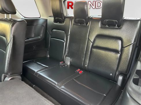 Used 2023 Nissan Pathfinder SL FWD image 14