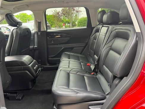 Used 2026 Lincoln Nautilus Premier w/ Equipment Group 102A AWD/4WD image 12