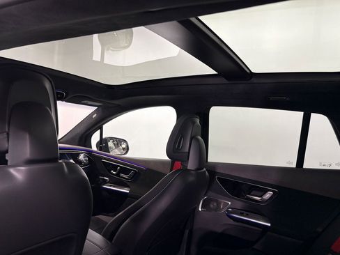 Used 2024 Mercedes-Benz EQE AMG 4MATIC SUV image 27