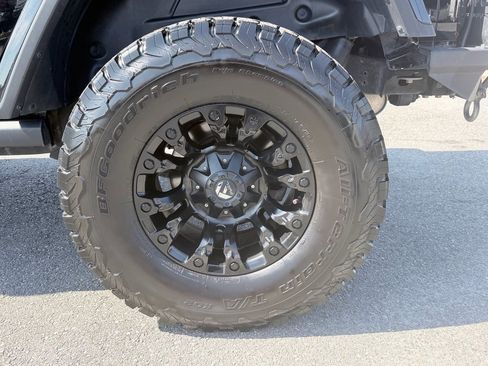 Used 2020 Jeep Wrangler Unlimited Rubicon image 32