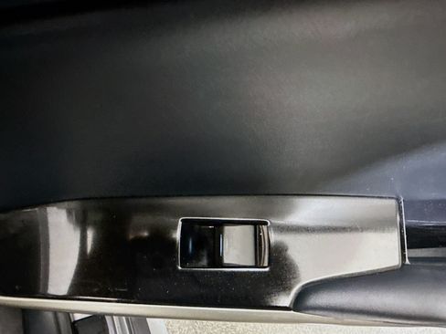 Used 2018 Lexus IS 300 w/ Comfort Package RWD image 31