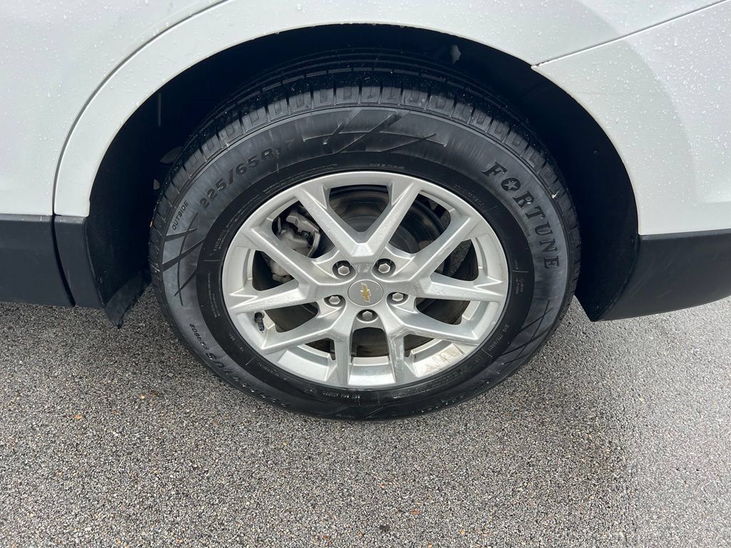 Used 2024 Chevrolet Equinox LT AWD/4WD image 14