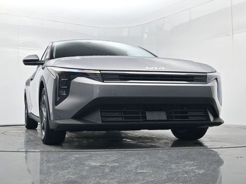 New 2026 Kia K4 LXS image 34