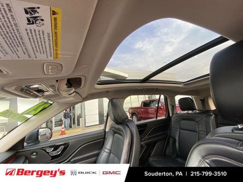 Used 2021 Lincoln Aviator Reserve w/ Equipment Group 208A image 21