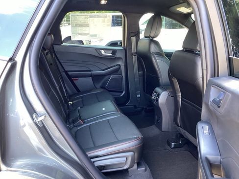 New 2025 Ford Escape ST-Line Elite image 34