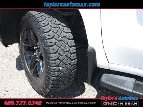 Used 2019 Chevrolet Silverado 1500 LT Trail Boss AWD/4WD image 37
