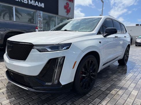 Used 2020 Cadillac XT6 Sport AWD/4WD image 3