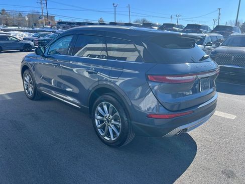 Certified 2022 Lincoln Corsair AWD w/ Premium Package image 3