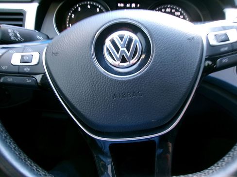 Used 2019 Volkswagen Atlas SE AWD/4WD image 18