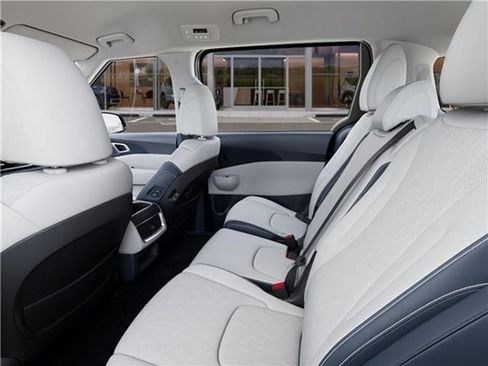 New 2026 Kia Carnival EX FWD image 45
