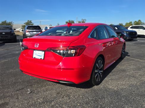 Used 2023 Honda Civic EX image 4