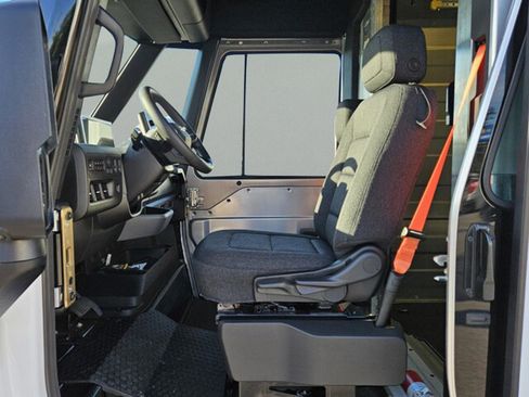 New 2025 Chevrolet Brightdrop 400 w/ Battery Pack, Max Range image 22