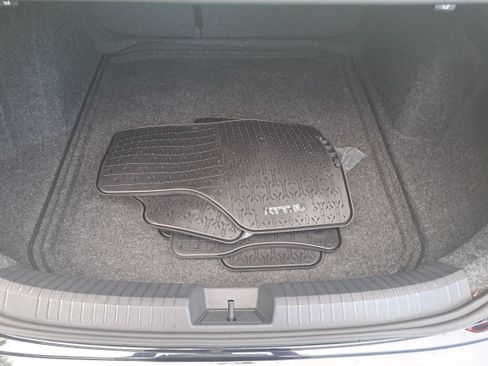Certified 2026 Volkswagen Jetta SE FWD image 13