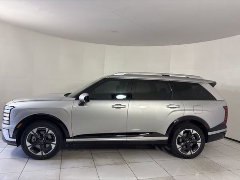 New 2026 Hyundai Palisade Limited FWD image 2