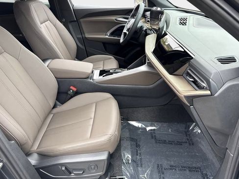 Certified 2025 Audi Q5 Premium Plus w/ Premium Plus image 10