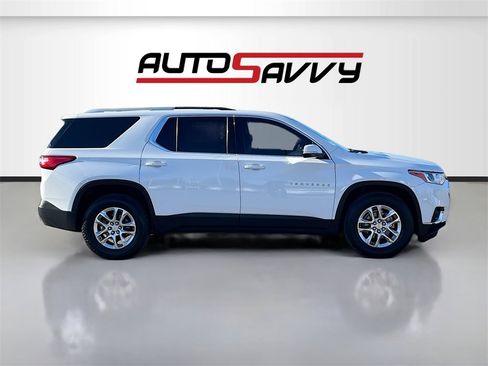 Used 2018 Chevrolet Traverse LT image 8
