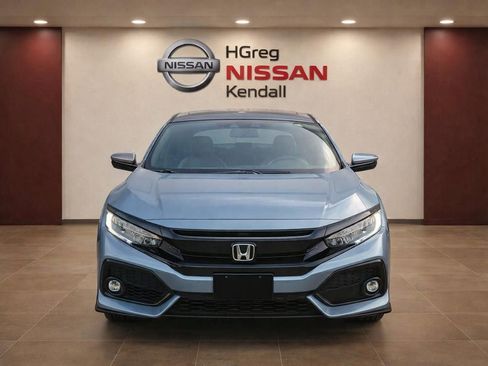 Used 2019 Honda Civic Sport Touring image 5